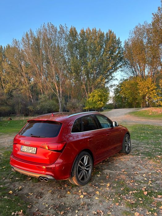Vând Audi SQ5 an fabricație 2013