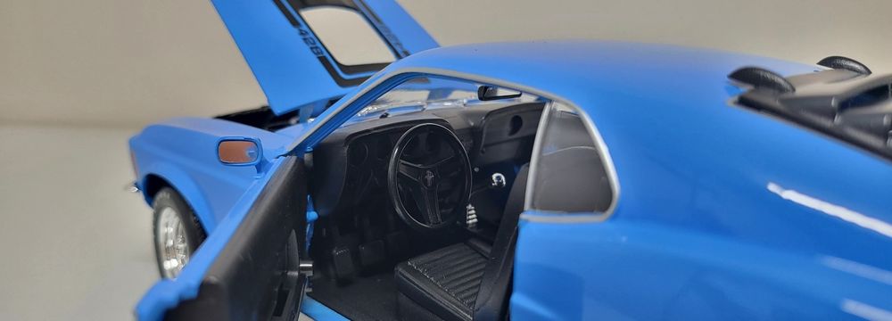 Machetă Ford Mustang Mach1 1/18 Maisto