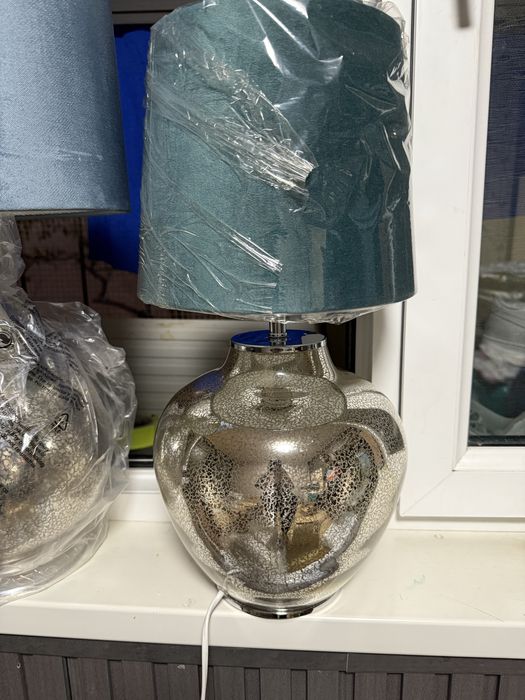 Торшер(настольная лампа)