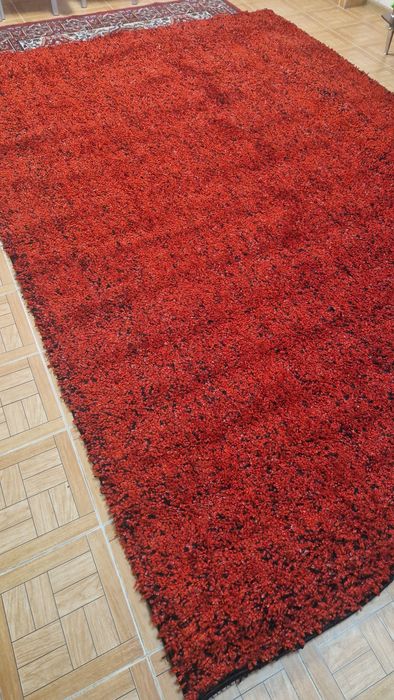 Ковёр травка (шегги) 3×4 м — красный с чёрным