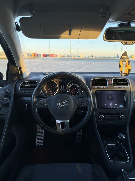 Volkswagen Golf VI - 2011