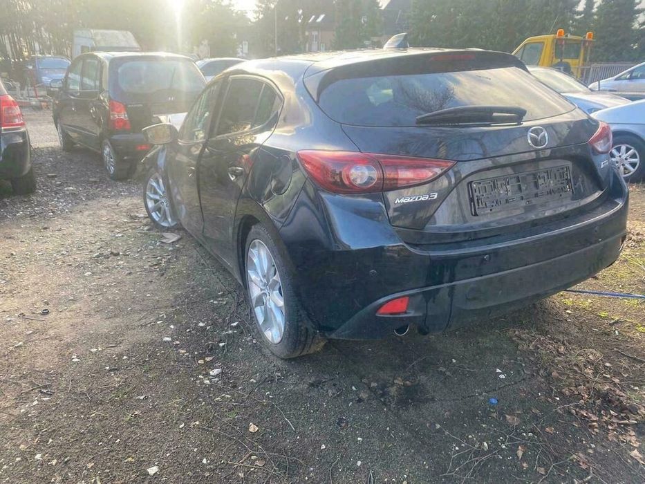 Мазда 3 2015г 2.0 бензин Нави на части