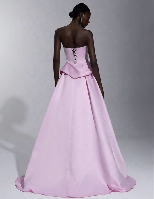 Rochie elegantă roz
