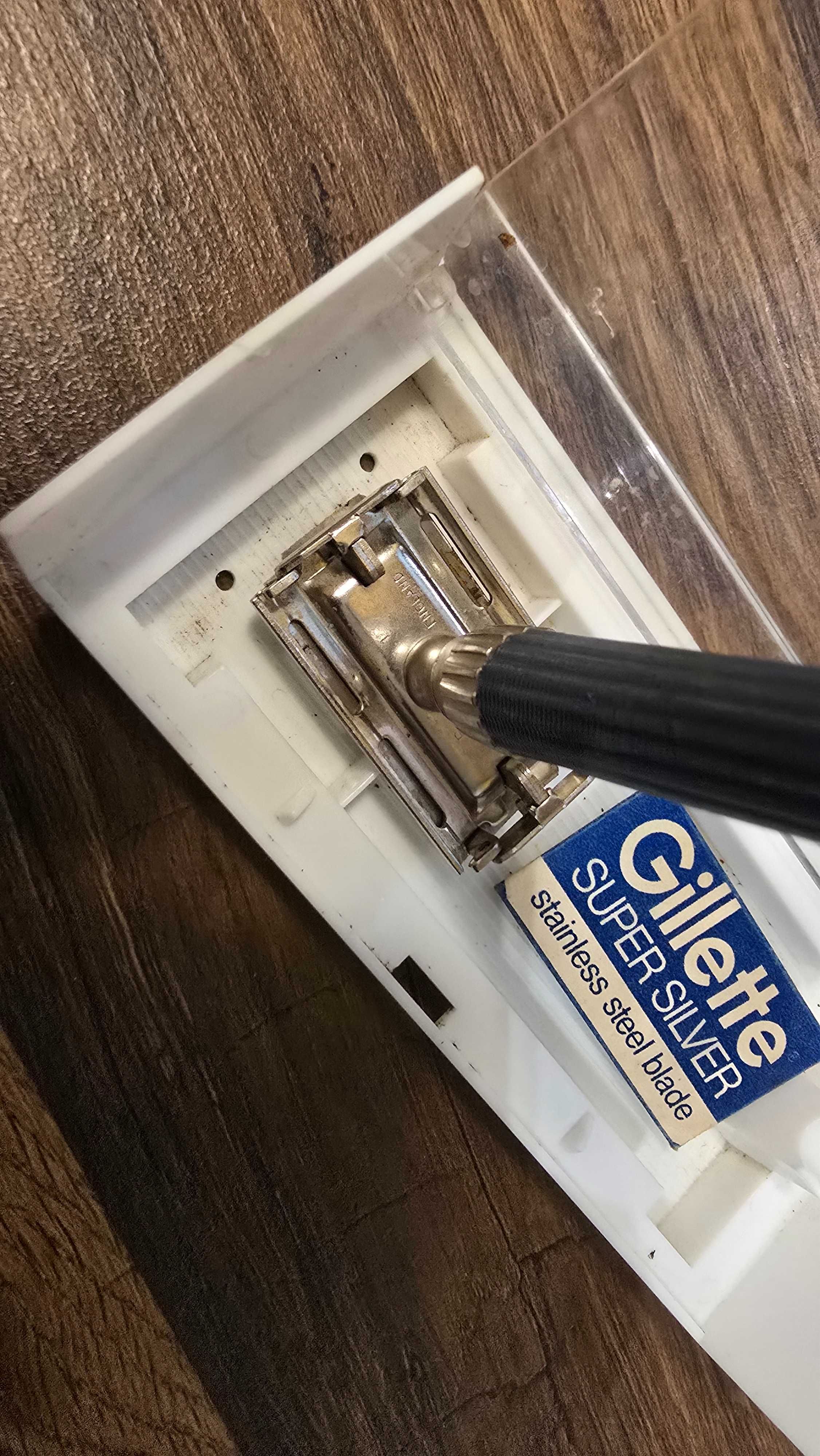 Самобръсначка Gillette Knack  2 бр.