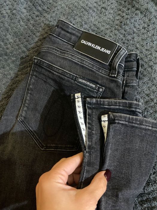 Дънки GUESS ZARA Calvin Klein Jeans Bershka Reserved