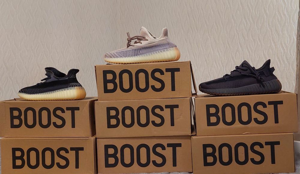 Кроссовки  yeezy