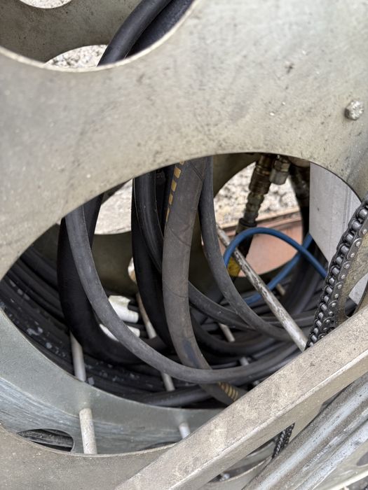 Продавам Маркучи за канал