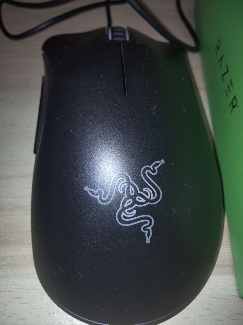 Игровая мышь Razer Deathadder Essential