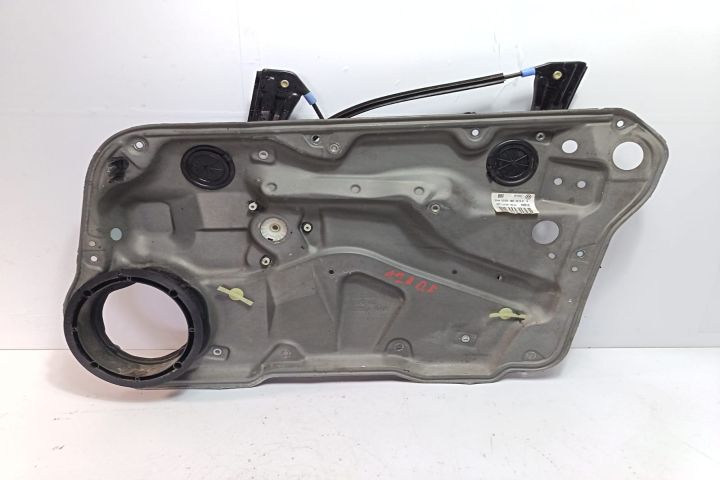 Macara geam dreapta fata  1J4837730AE Volkswagen VW Golf a 4-a genera