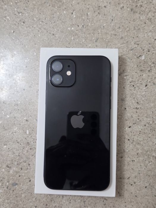 iPhone 12 на 128гб