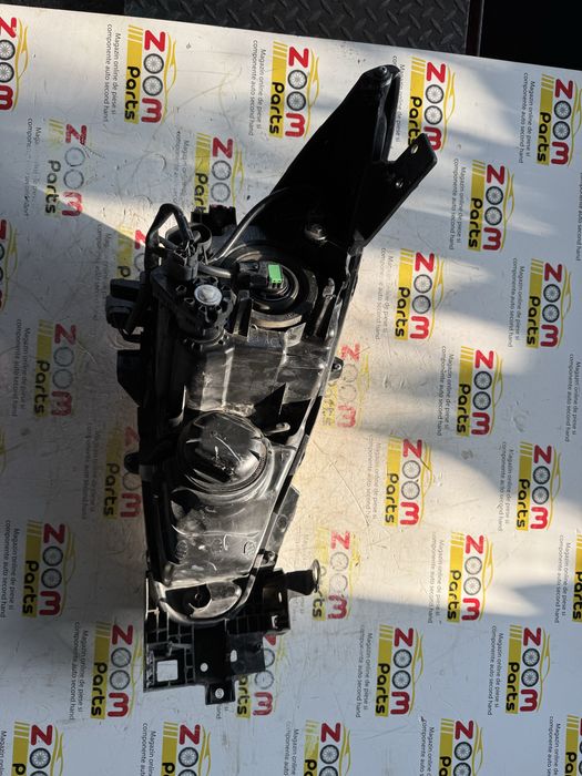 Far stanga halogen lupa Mazda 3 BM 2013-2017