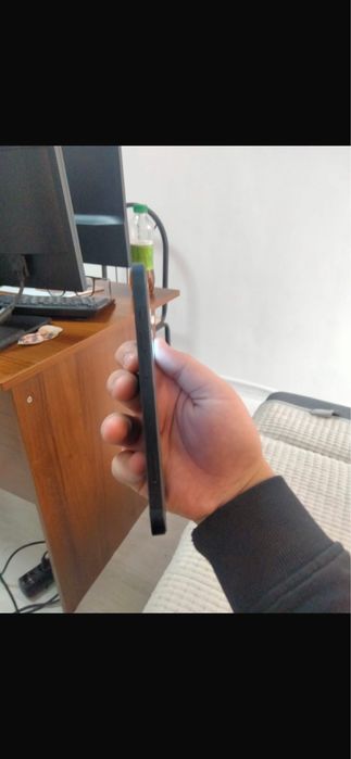 Продам айфон 13 нет минусов
