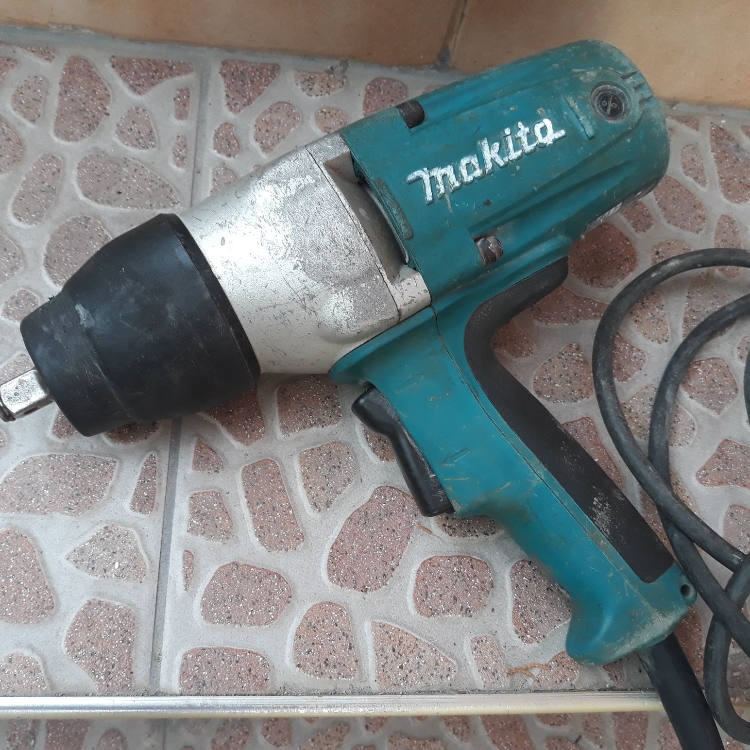 Гайковерт  Makita TW0350