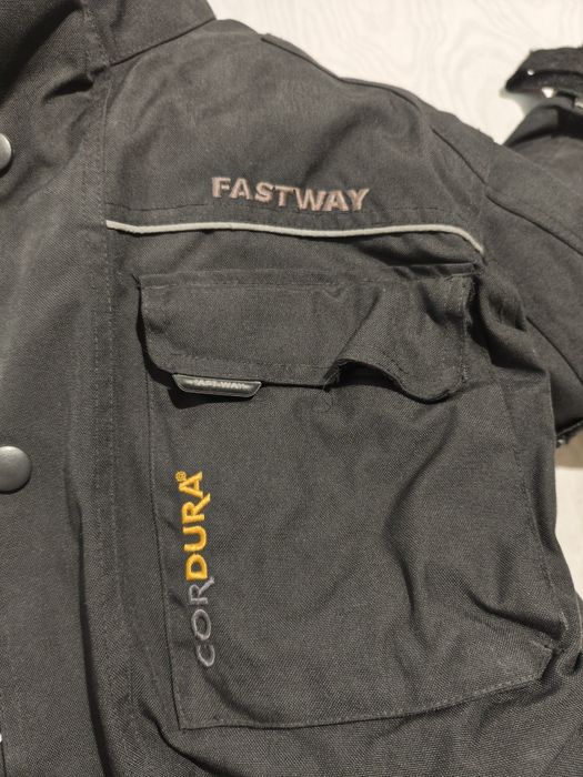 Vând geaca Fast Way Cordura mărime M căptușeală detașabilă protectii