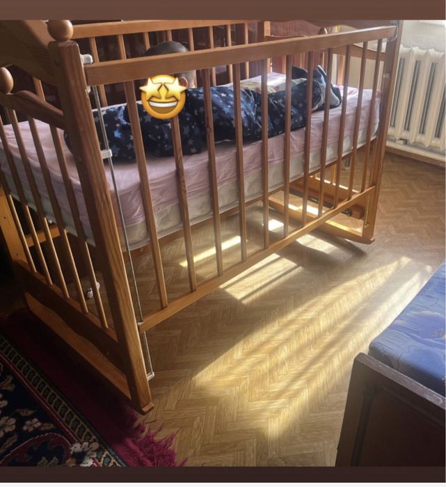 Детская кроватка