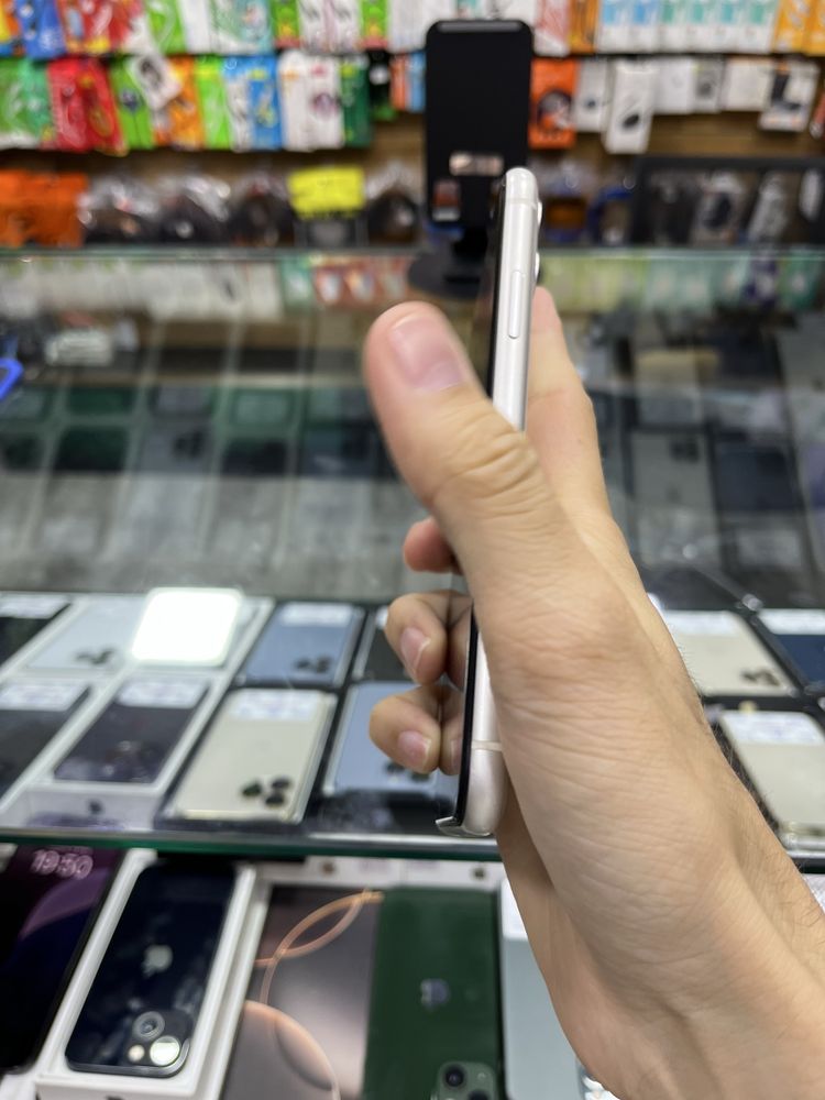 Iphone 11 128gb 76% White - Faqat Naqdga