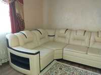 Продам кожанный диван 2.40×3.60