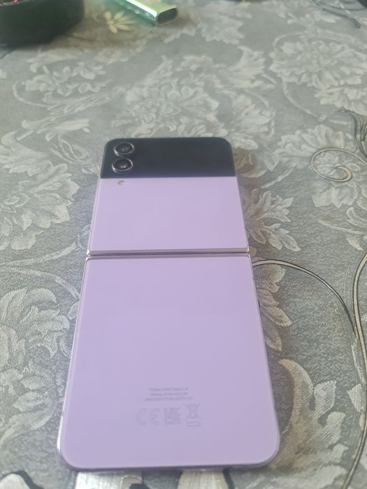 Samsung z flip 4