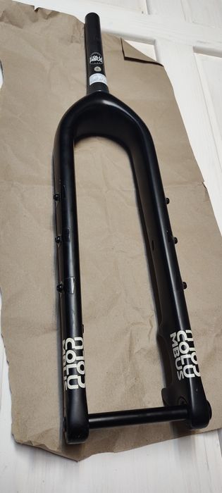 Furcă boost carbon Columbus Futura  Adventure 15x110