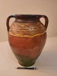 Vas vechi din ceramică de Piscu ( oloi), de 100 de ani.