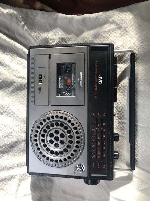 Radio casetofon JVC