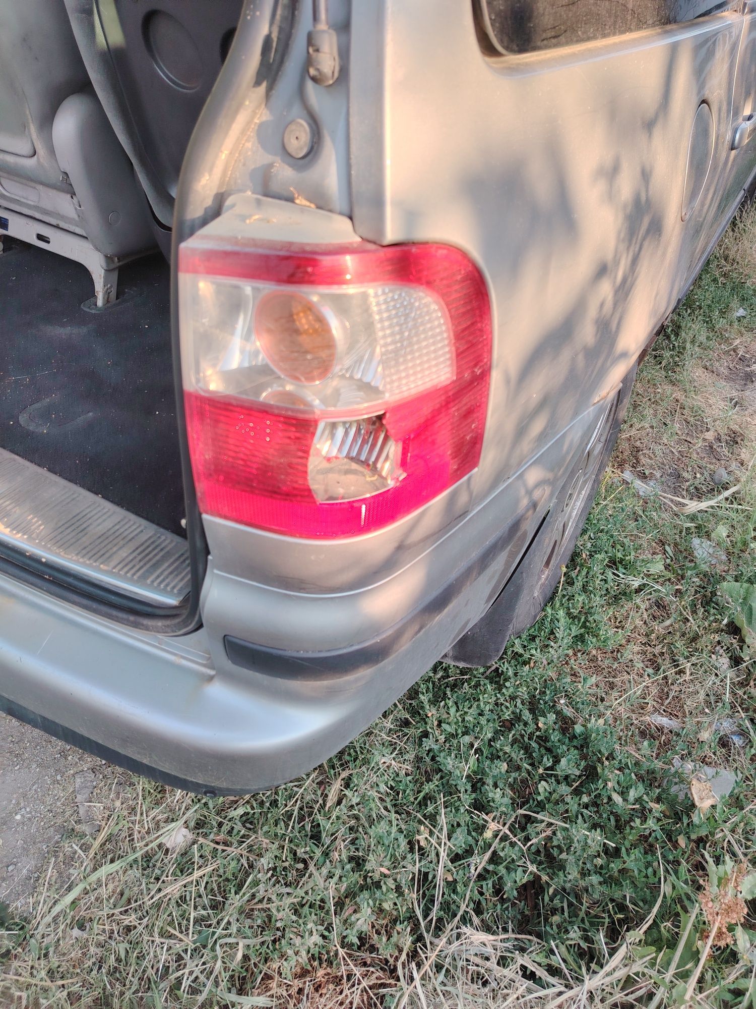 Ford Glaxy 1.9 131 к.с Продава се цяла за части