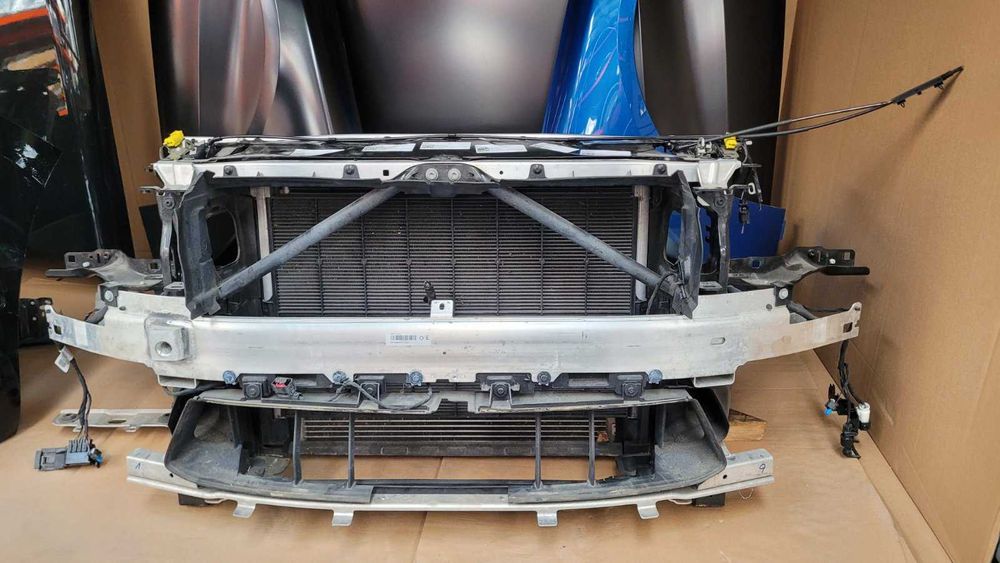 Части за челен удар БМВ М8 BMW M8 F91 F92 F93 Предница за БМВ М8 BMW