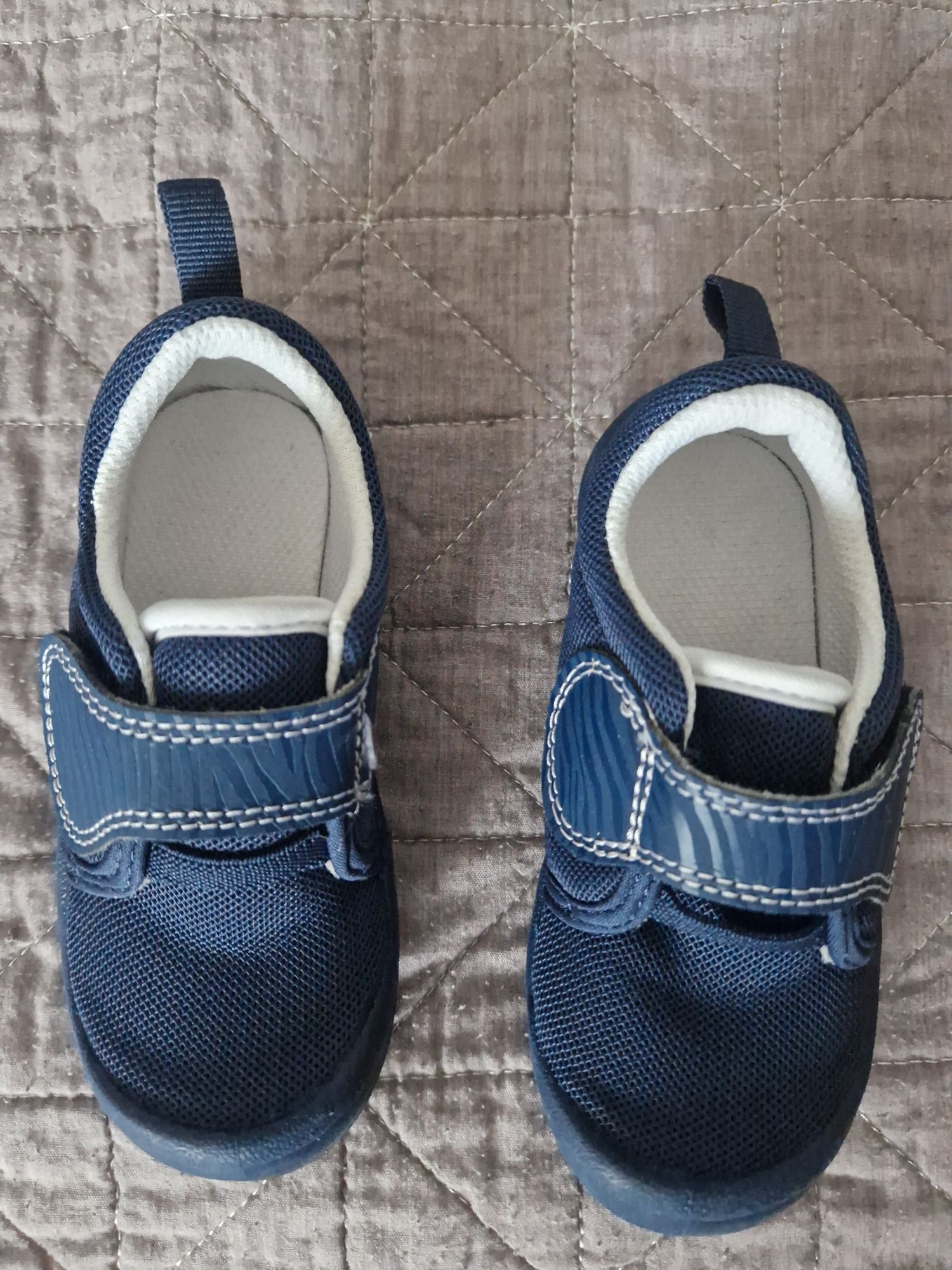 Încălțăminte bebe pantofi copii marime 22 aproape nou