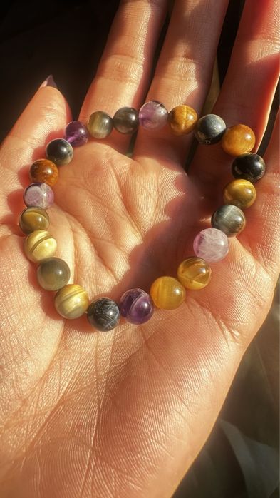 Браслет натуральные камни. Тигровый и Соколиный глаз, Аметист!