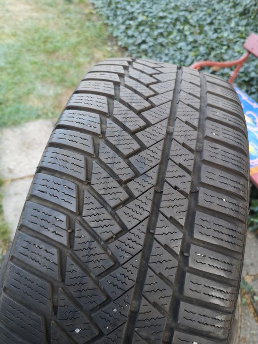Anvelope, cauciucuri iarnă Pirelli, Continental 225 45 18