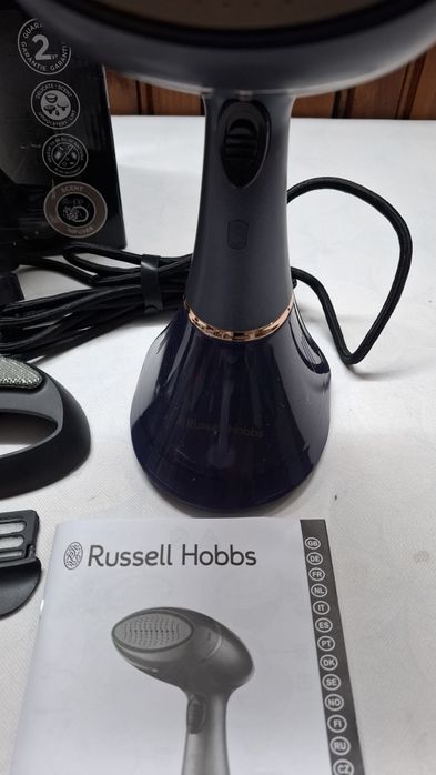 Вертикална парна ютия Russell Hobbs 1800W, 32 g/min,200ml,4 аксесоара