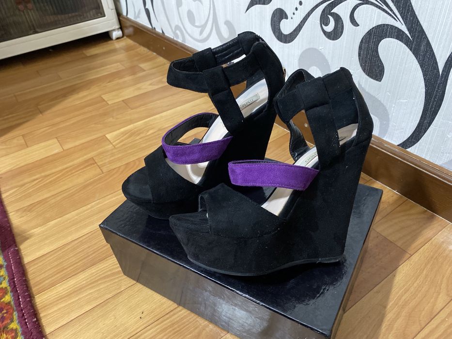 Женская обувь