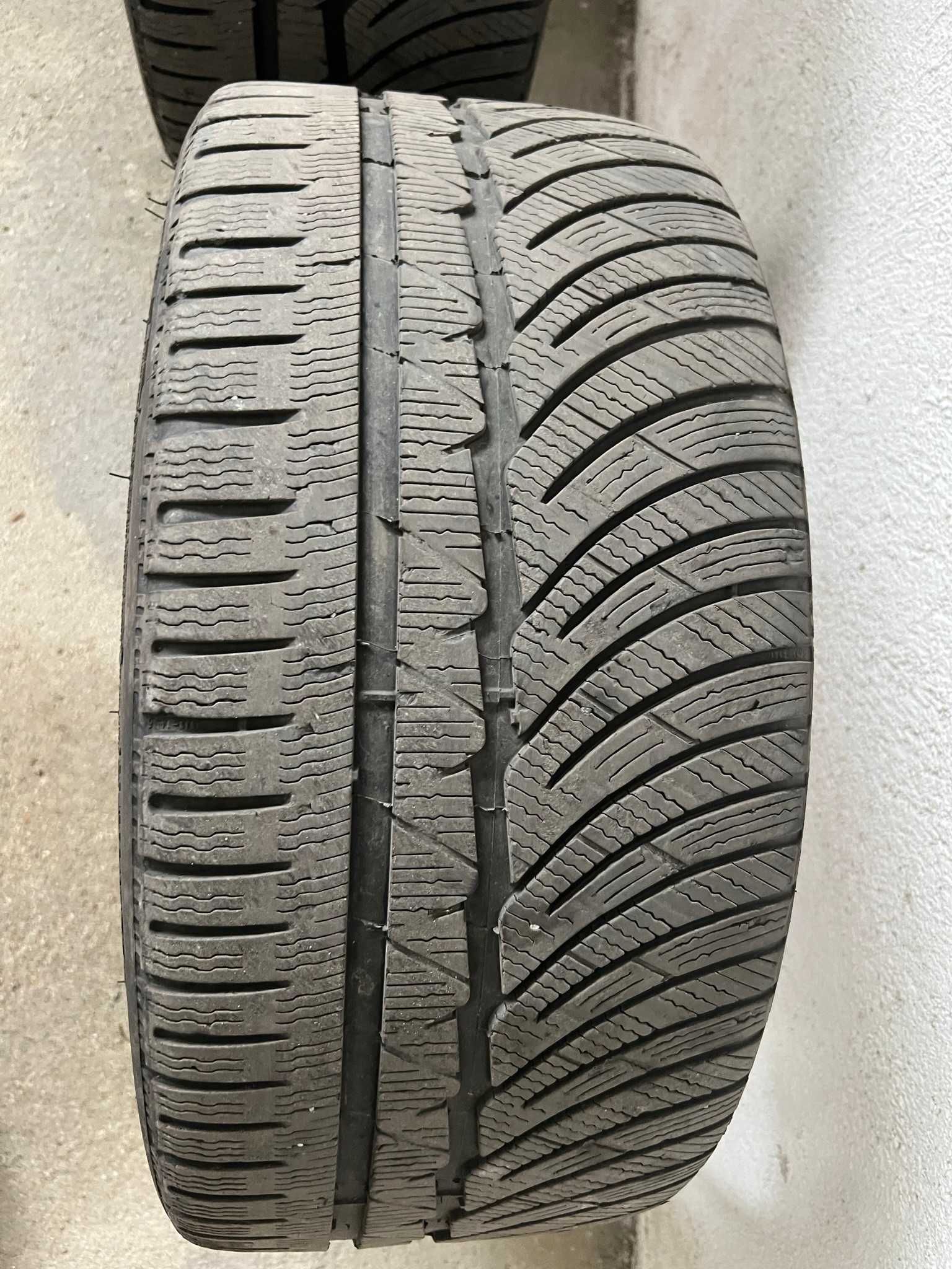 Продавам зимни гуми Michelin Pilot Alpin 255/35/19