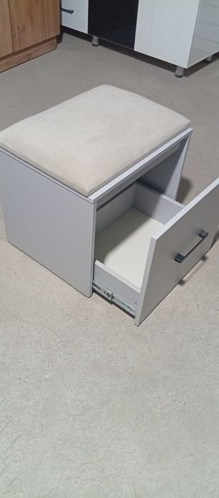 Tumba oyoq kiyim kiyish uchun