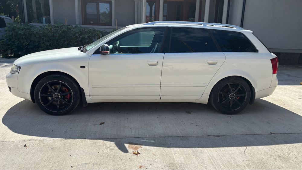 Audi A4 1.8 benzina numere de Suedia