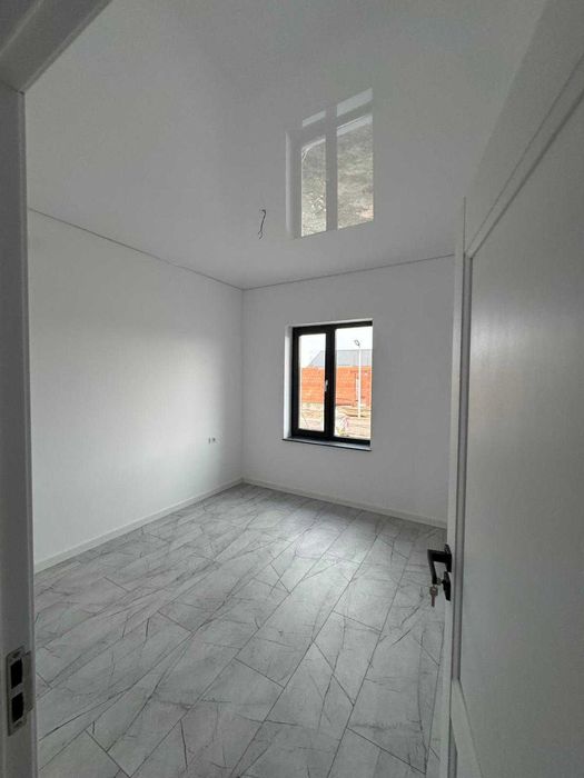 OCAZIE UNICA! APARTAMENT IN VILA! curte si intrare privata!