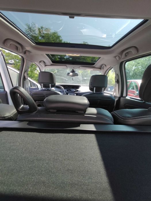 Schimb sau vând Renaul Grand scenic 3 2014  1.6 dci 130 cp pachet bose