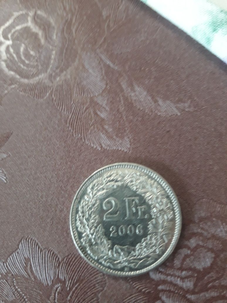Два швейцарски франка