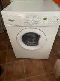 Mașină de spălat rufe WHIRLPOOL 6 SENSE - capacitate 6 kg !!