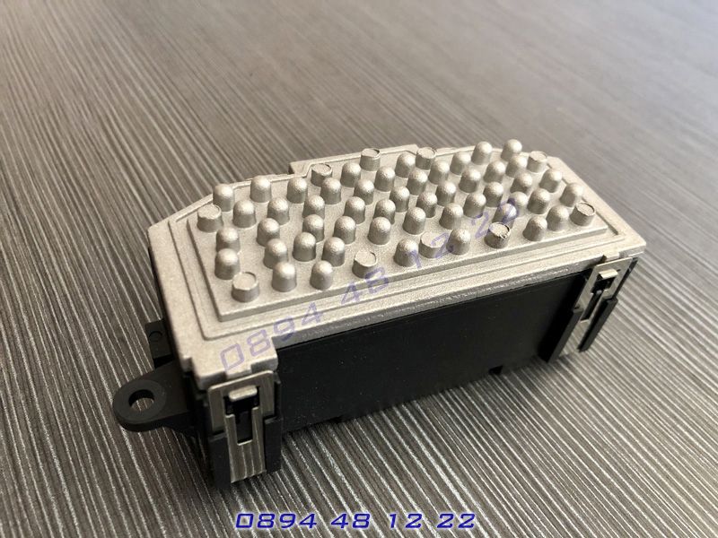 Резистор реостат парно AUDI A3 Q3 Q7 03-14 VW Golf Jetta Passat 05-12