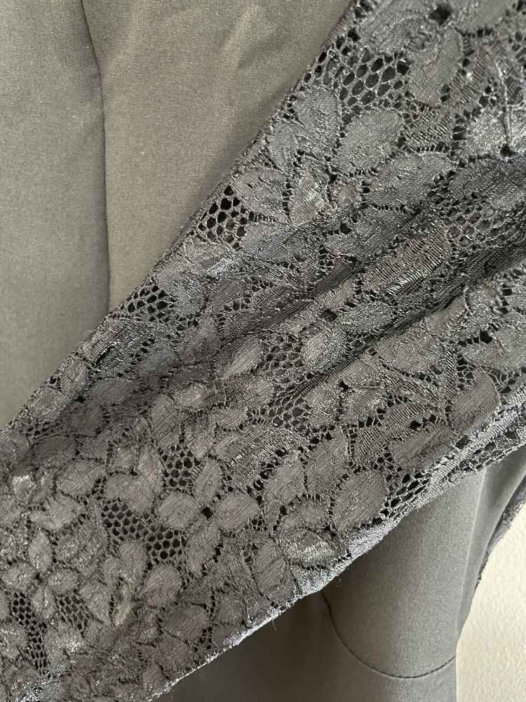 Vand Rochie Neagra