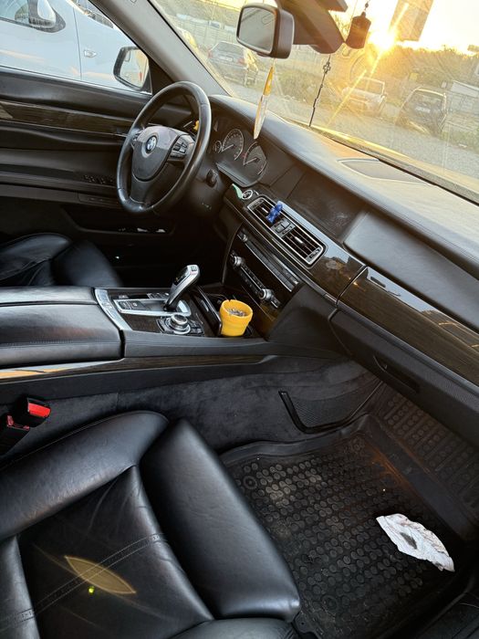 Bmw f01 seria 7 de vanzare