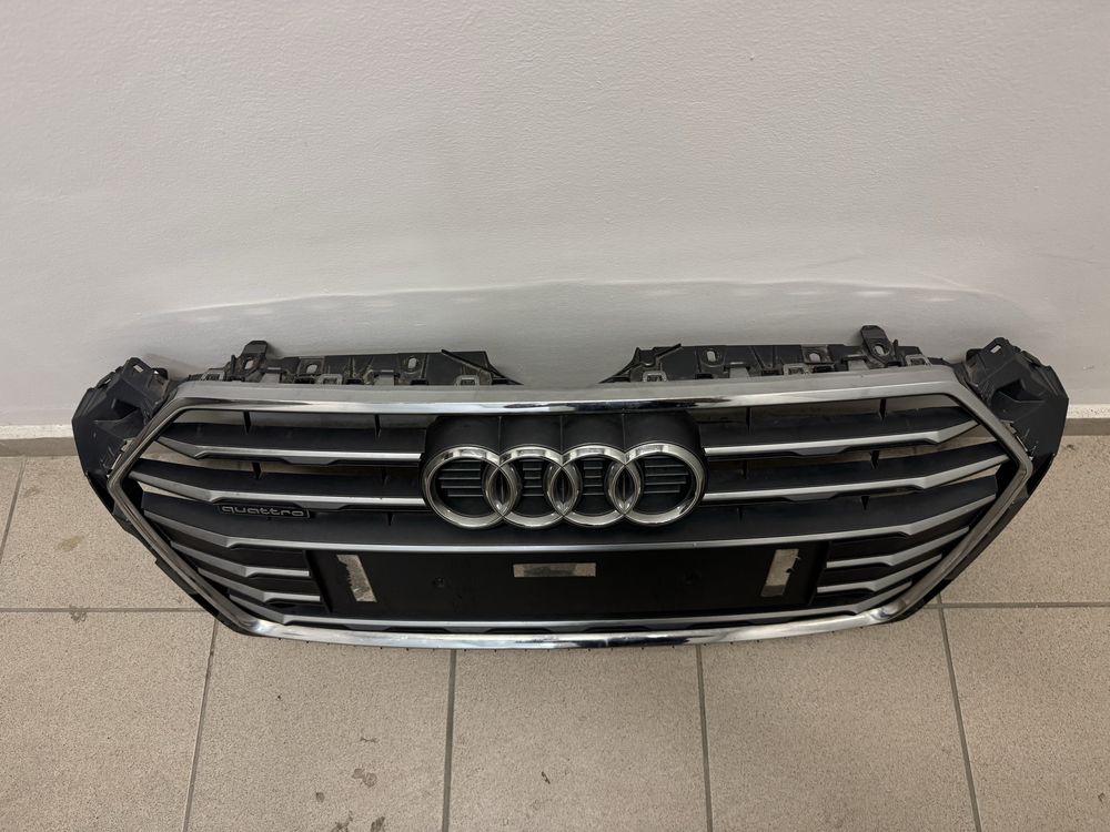 Решетка AUDI A5 S-line B9