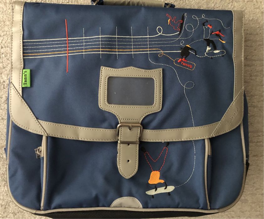 Ghiozdan pentru 7-10 ani cu  protectie spate Tann’s nou