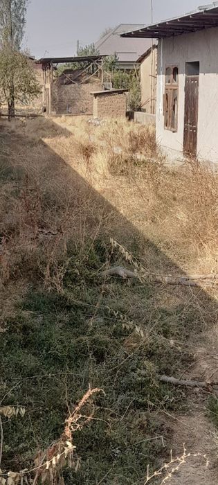 Yer sotiladi O’rtasaroy Navro’z mahallada 6-sotik