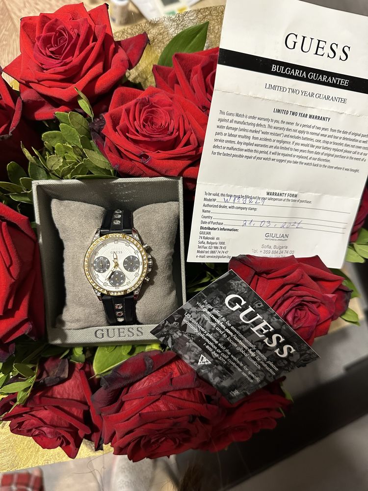 Часовник Guess