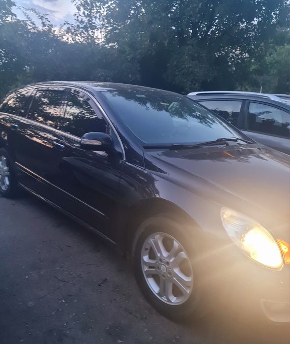 Продавам Mercedes Benz R class w 251