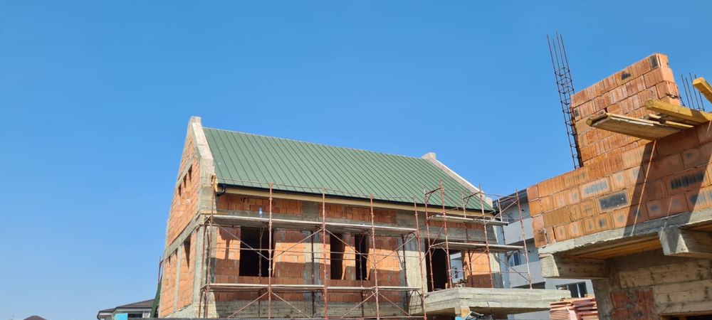 Schela metalica de inchiriat