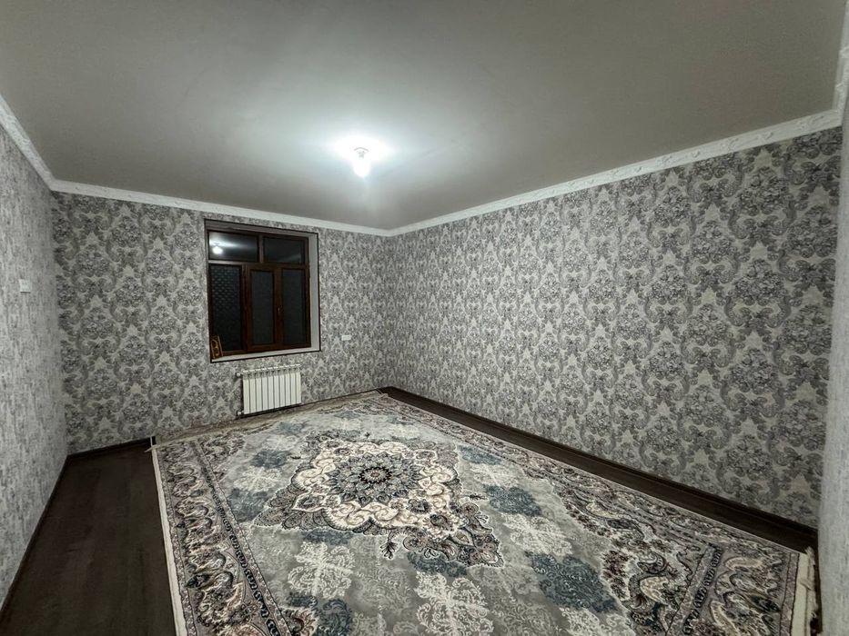 Продаётся 2х этажный дом. Янгиабад. Дом 3 года назад строили. 2 сотки