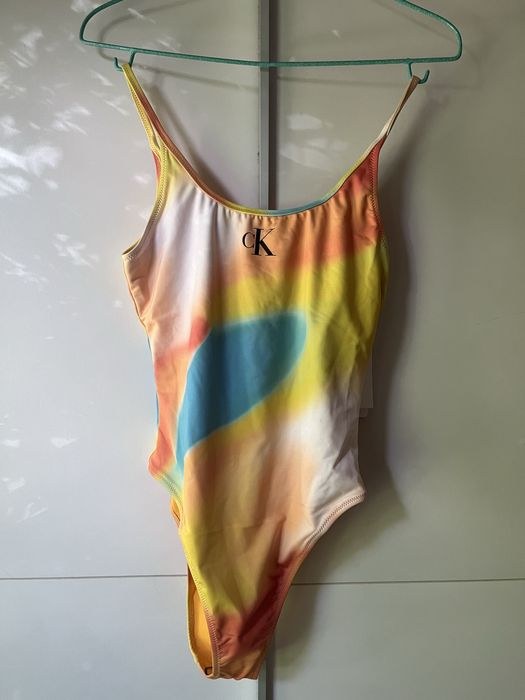 Чисто нов цял бански Calvin Klein swimwear размер М